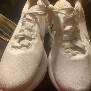 Nike White Women's Sneakers